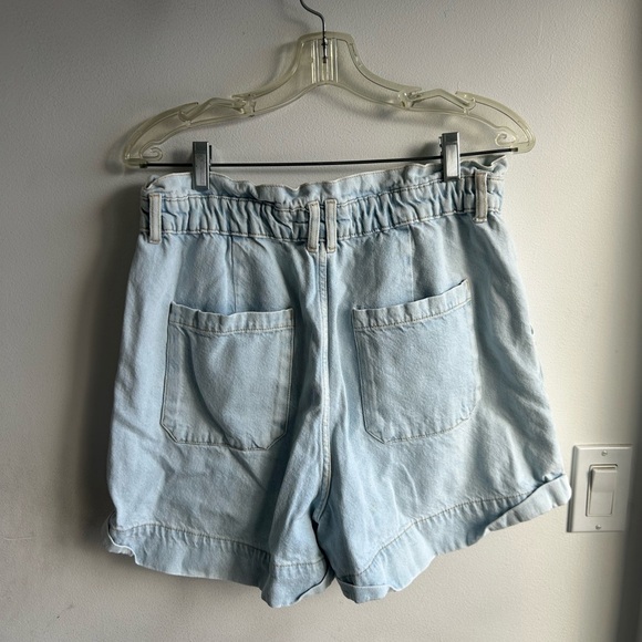ZARA WOMAN PAPERBAG LIGHT BLUE HIGH WAISTED DENIM SHORTS size 10 - Picture 2 of 3